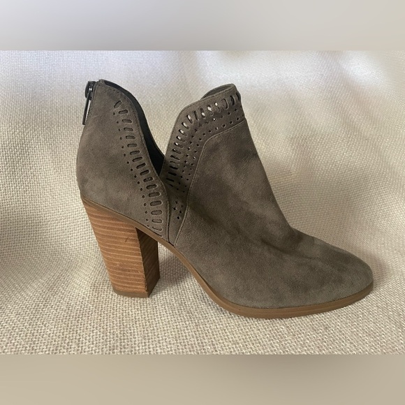 Vince Camuto Fileana boot - Picture 5 of 10